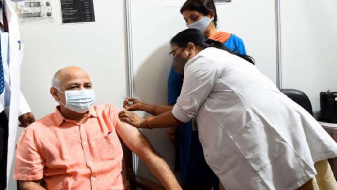 Delhi Deputy CM Manish Sisodia gets COVID vaccine
