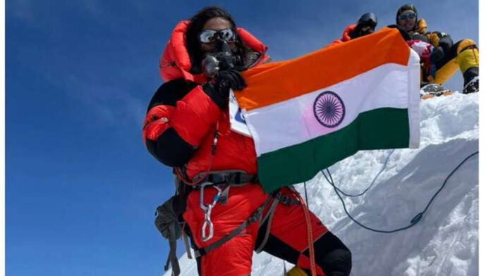 Maharashtra lady Priyanka Mohite scales Mt Annapurna